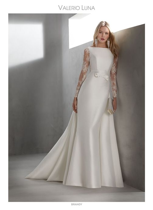 BRANDY - Romantic Queens Wedding dresses Valerio Luna